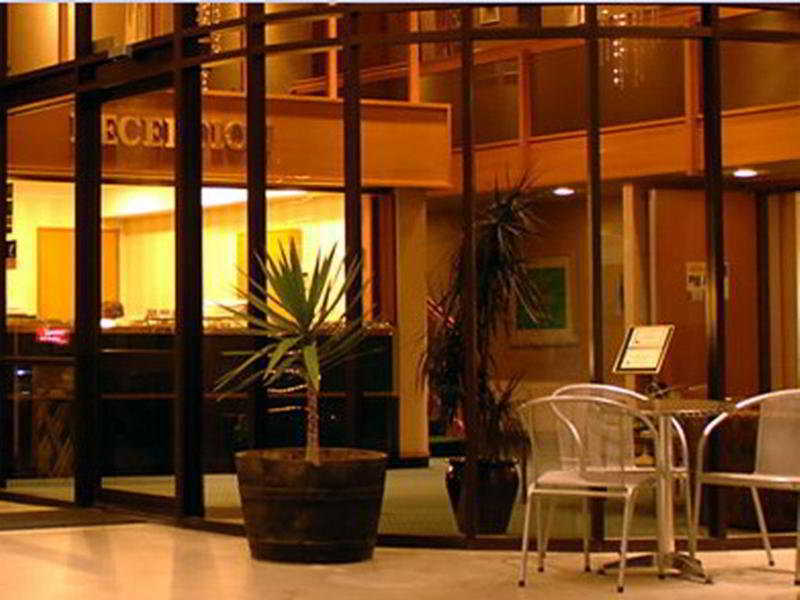 The Avenue Hotel